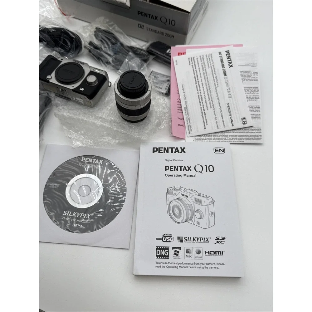 Pentax Q10 12.4MP Digital Camera Silver w/ 02 Standard Zoom Lens Kit Open Box